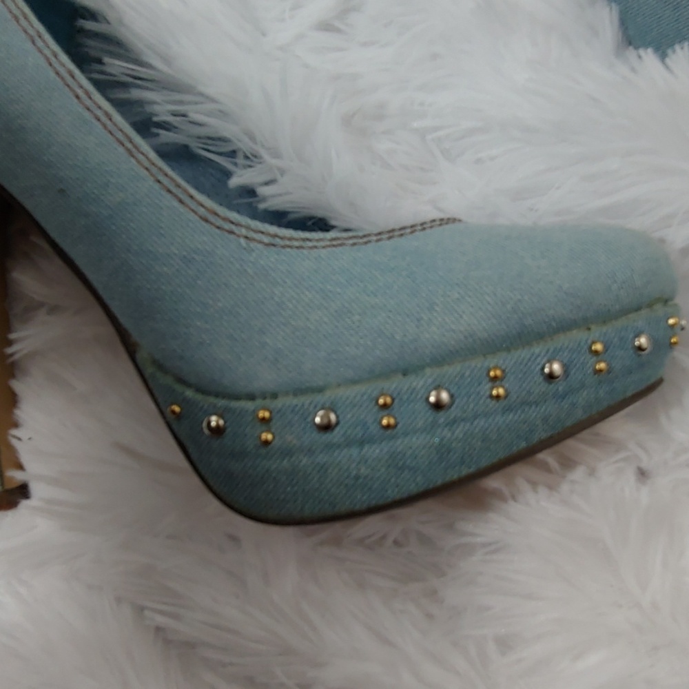 High heels - Picture 5 of 7